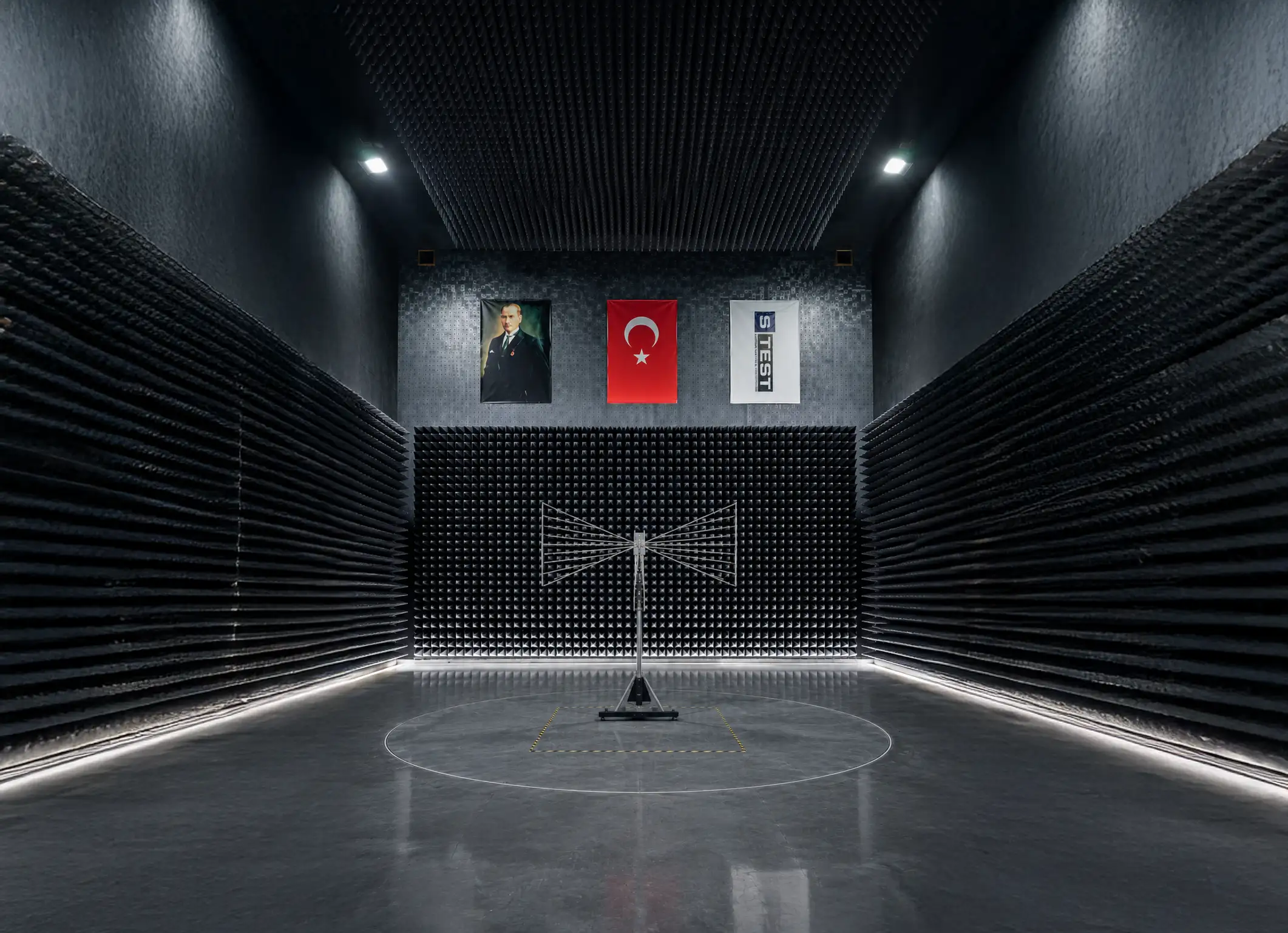 STEST EMC testi laboratuvarındaki test odası